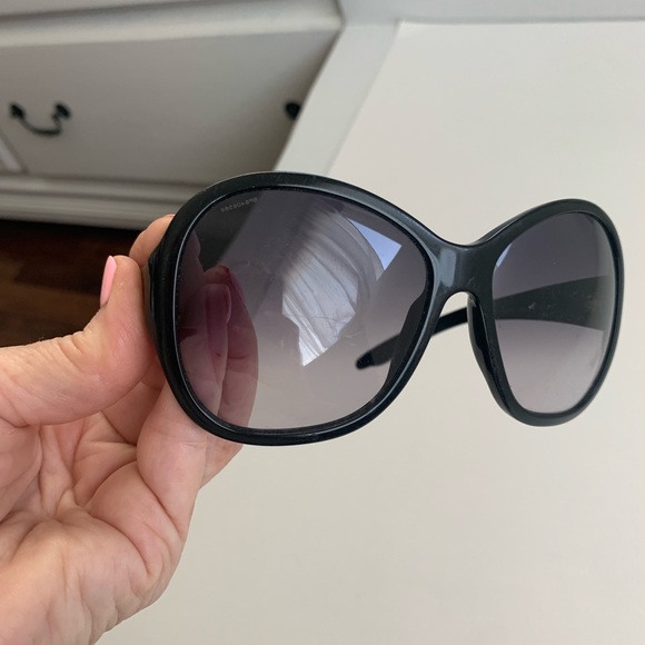 PRELOVED PRADA SUNGLASSES BLACK - Picture 5 of 10